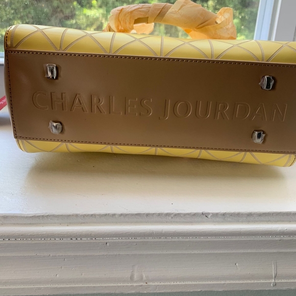 Handbag - Picture 5 of 5